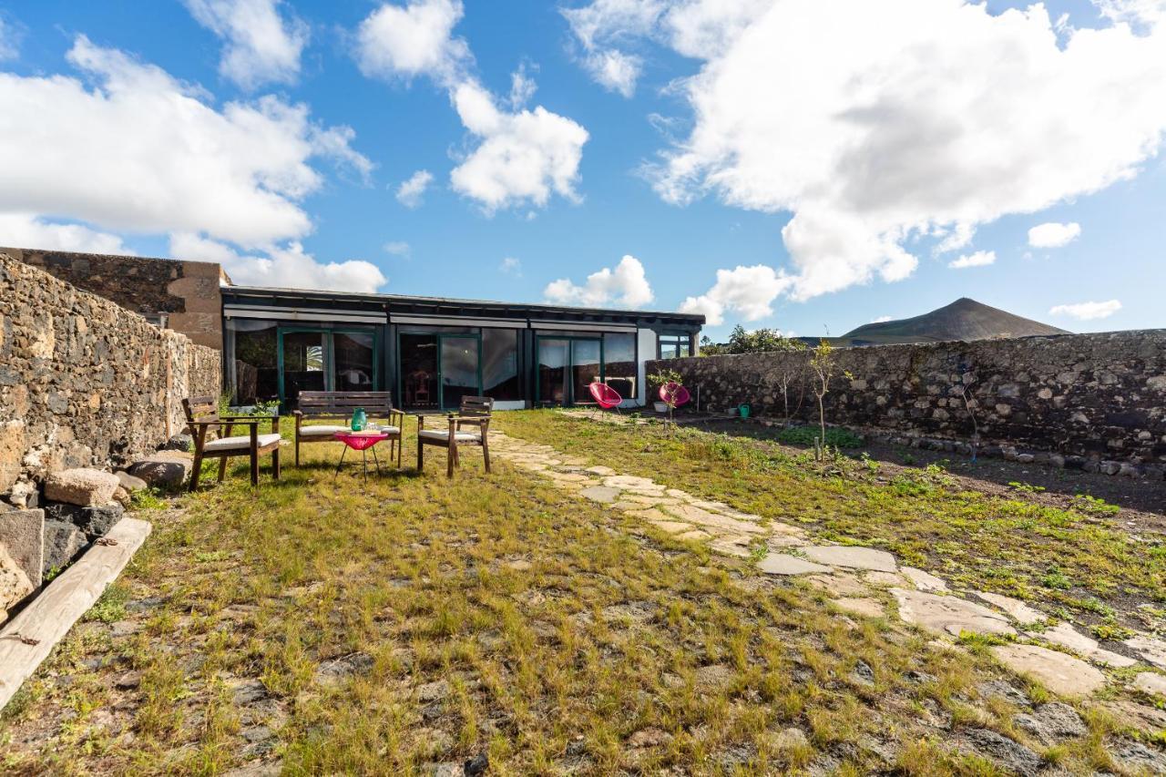 Villa Casa "Entre Vinedos" En Masdache Tías Exterior foto